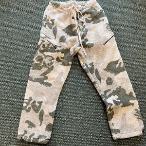 Fear of God Essentials Sherpa Fleece Pants Large